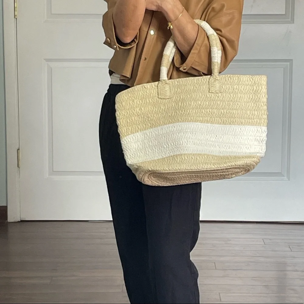 Altru Straw Bag - Picture 2 of 6